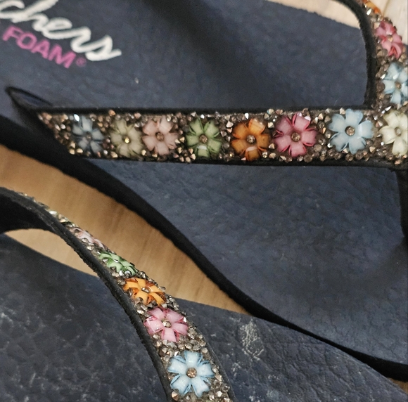 Skechers Black Floral Flip Flops Womens Size 9 - Picture 5 of 8